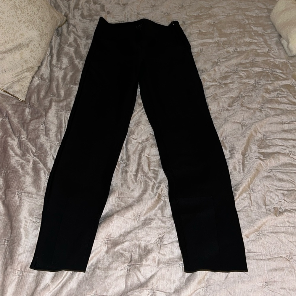 Althleta interstellar tight